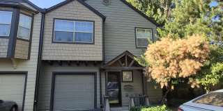 Edgefield Town Home Just steps away from McMenamins Edgefield, and Old Town Troutdale Gallery 1