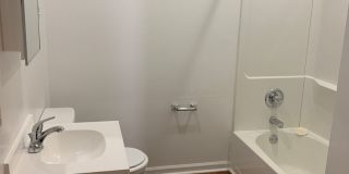 Spacious 4 Bedroom 2 Bath House with Central AC Spacious 4 Bedroom 2 Bath House with Central AC Gallery 4