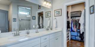 Stunning Bay Front Home Gallery 23