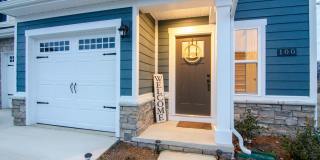 Beautiful, new build in quiet neighborhood Gallery 1