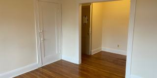 Brighton Near St Es Hospital and T stop 3rd  Floor Super sunny spacious 2 bed Nice Place! Gallery 8