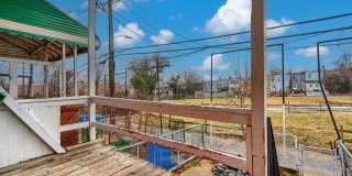 2533 W LOMBARD Street Gallery 35