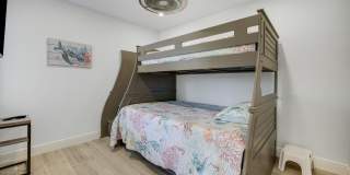 1637 NE Nautical Place Gallery 12