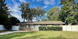 4BD/2BA Renovated Ranch on Cul-de-sac  in Bradford Acres! Detached Garage! Off of Shore Drive! Gallery 1