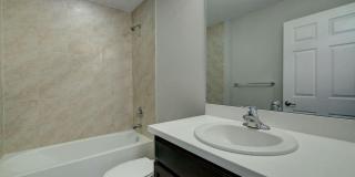 586 Southwest Laconic Avenue Gallery 17