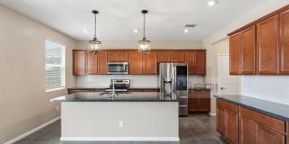 17851 W Daley Ln Gallery 11