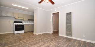Bulldog Crossing Gallery 20