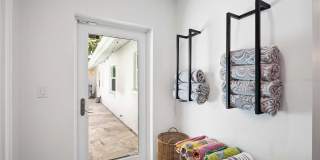 1865 ORCHID STREET Gallery 33