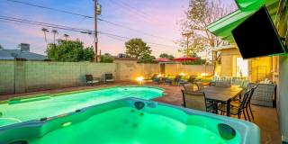 8336 E SELLS Drive Gallery 25