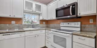 9410 N Hollybrook Lake Drive Gallery 1