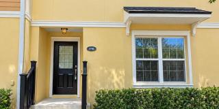 Beautifully Renovated 3-Bedroom Winter Springs Home with Screened Balcony, Garage & Community Pool! Gallery 1