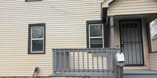 Spacious 5-Bedroom Home with Detached Garage Gallery 4