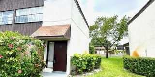 3201 NW 4th Ter Gallery 10