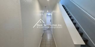 Great 4 Bd/2.5Ba Duplex with 1 Car Garage! Gallery 5