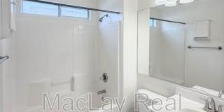 2863 E. Oakland Court Gallery 17