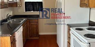4 bedroom 2 bath - 1 Car Detached Garage - Small dog negotiable Gallery 8
