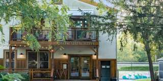 Monon Living Gallery 118