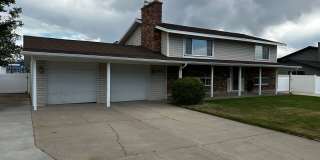 Beautifully Updated Two-Story Home in Sandy — Mountain Views & Big Backyard! Gallery 33