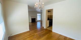 Gorgeous 1BD/1BA, Single-Story Unit in a Charming 4-Plex Near Downtown Lafayette- Available NOW! Gallery 12