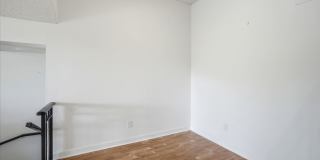 Spacious 1BR/1BA Harbour Island Condo with 2 Car Garage in Gated Island Place Gallery 16