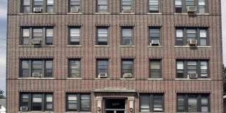 Maples on Broad Gallery 1