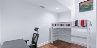 2442 Windsor Way Court Gallery 34