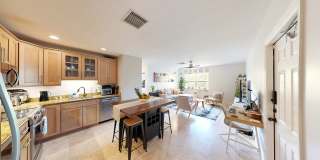 Charming 2BR Condo in Fort Lauderdale Gallery 1