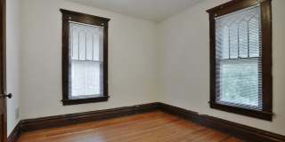 Great CENTRAL Location 5 Bedroom House - Virtual Showings Available Gallery 24