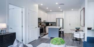 501-31 N COLUMBUS Boulevard Gallery 4