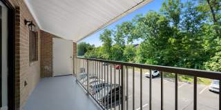 Gainsborough Court, Churchill Mews, and Copperfield Square Apartments & Townhomes Gallery 25