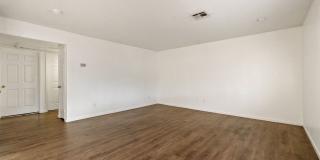 Bright & Open 2 Bed, 2 Bath Condo in Las Vegas Gallery 5