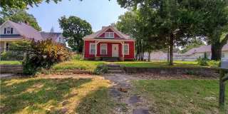 2 bed 1 bathroom home in Shawnee Gallery 1