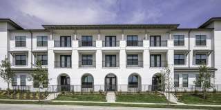 Modera Walsh Gallery 32