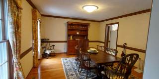 BEAUTIFUL FULLY FURNISHED HOME IN LAKE SHORES Gallery 6