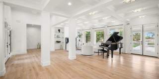 304 N Royal Ascot Drive Gallery 16