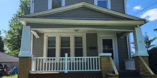 Beautifully Update 4 Bedroom House For Rent in Firestone Park Gallery 1