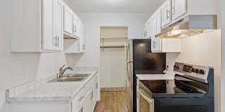 109th Place Apartments Gallery 19