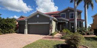 5 bedroom 3.5 Single Family Home Gallery 1