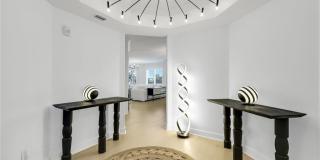8720 Bay Colony Dr Gallery 39