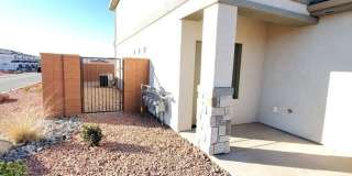 Red Mountain Vista Town Home-$500 Move-in Special Gallery 20