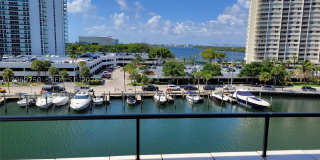 220 Kings Point Dr Gallery 1