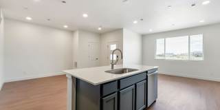 Brand New 3 Bed Townhome in Timnath Ranch Gallery 7