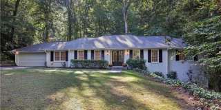 4601 Club Circle NE 4601 Club Circle NE Gallery 1