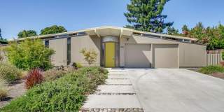 Wonderful Atrium Eichler in the Heart of Greenmeadow Gallery 1