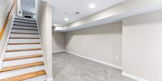 Parkside Haven: Contemporary 2-Bedroom Row Home Near Patterson Park Gallery 31
