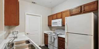 Park Place at Loyola - Affordable Housing Gallery 23