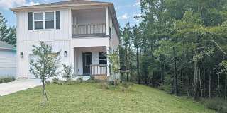 Three Bedroom Two and a half Bath In Hammock Oaks Gallery 1