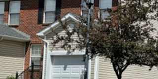 Beautiful end condo in great Powell location!! Gallery 3