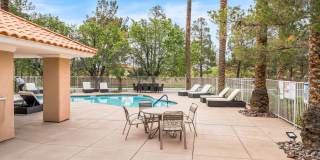 Charming Guard-Gated Southwest Las Vegas Townhome with Fireplace & Golf Course Views! Gallery 27