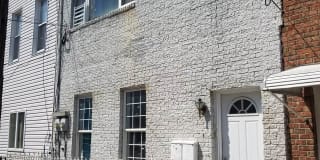 242 Griffith St Gallery 1